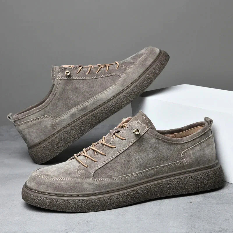 Suède sneakers