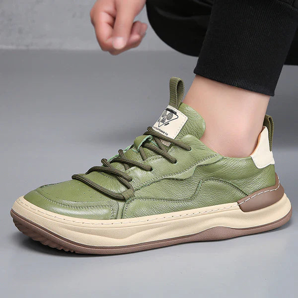 Leren schoenen met hoge zolen