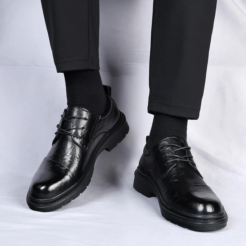 Elegante leren schoenen in Britse stijl