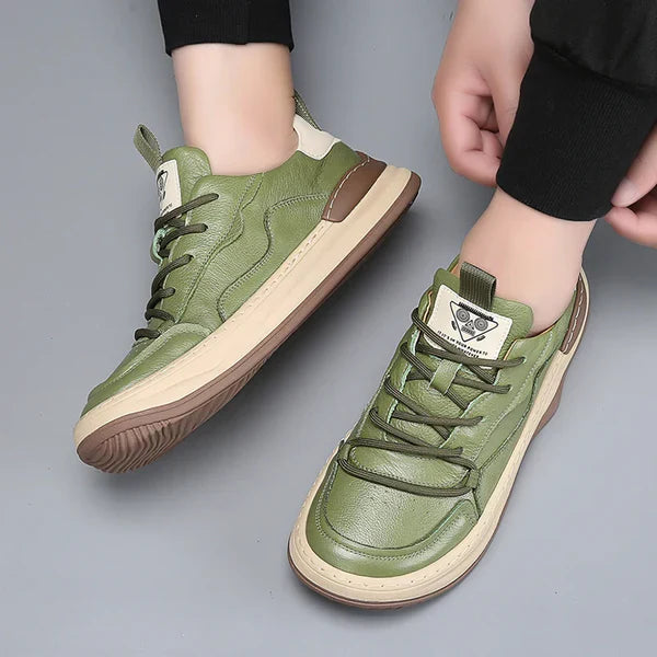 Leren schoenen met hoge zolen