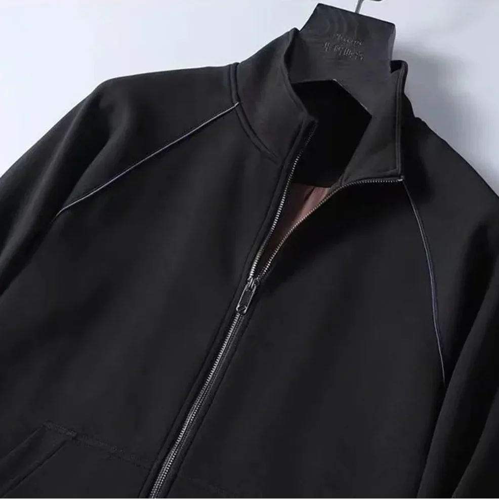 Elegant op maat gemaakt trainingspak