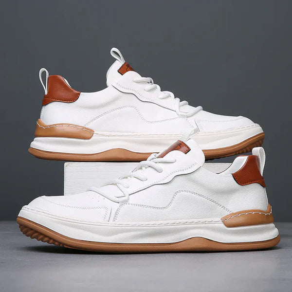 Leren schoenen met hoge zolen
