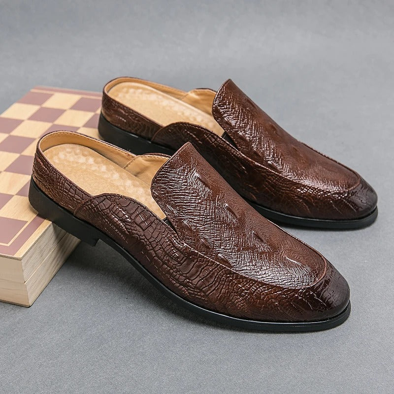 Elegante geklede schoenen met krokodillenprint