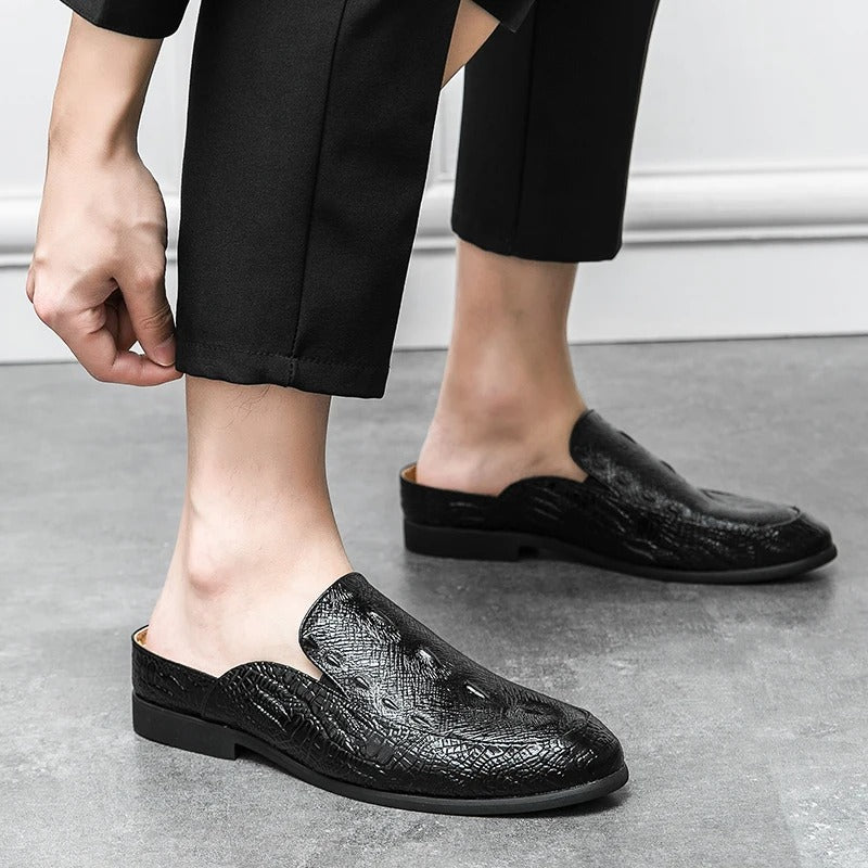 Elegante geklede schoenen met krokodillenprint