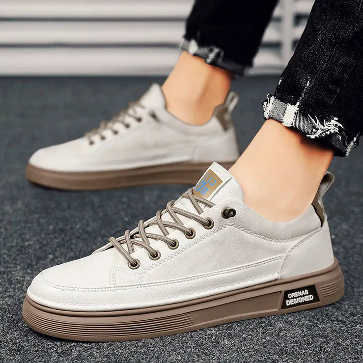 Casual sneakers